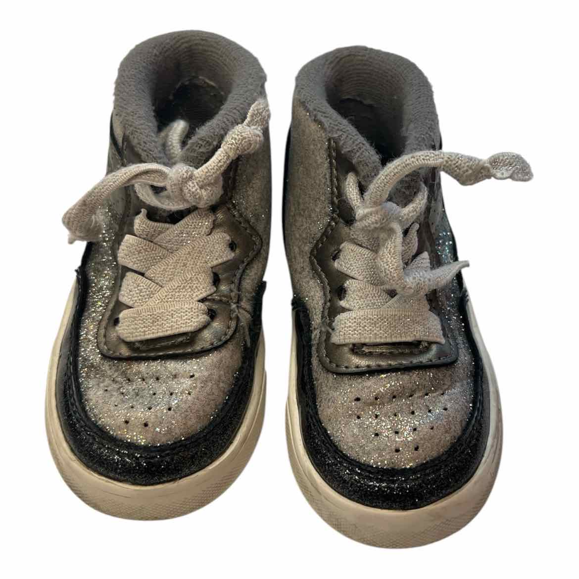 OshKosh BGosh (B) Infant Shoe Size 3 (Infant) Silver Boy's Casual Shoes