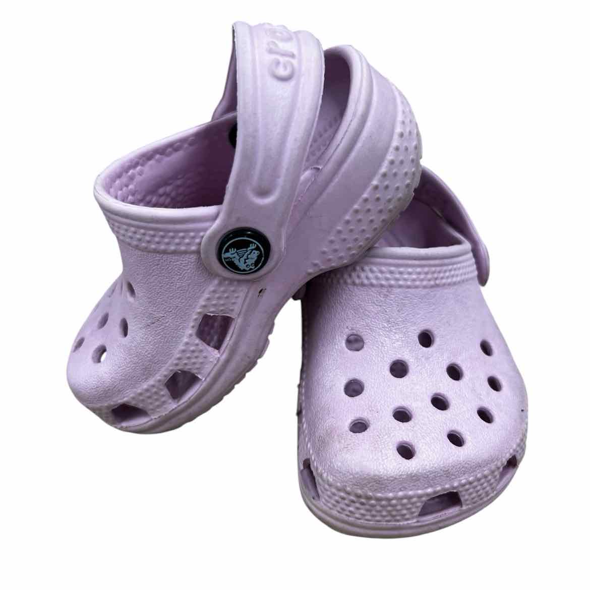 Crocs (B) Pink Infant Shoe Size 2 (Infant) Girl's SandalsBetter