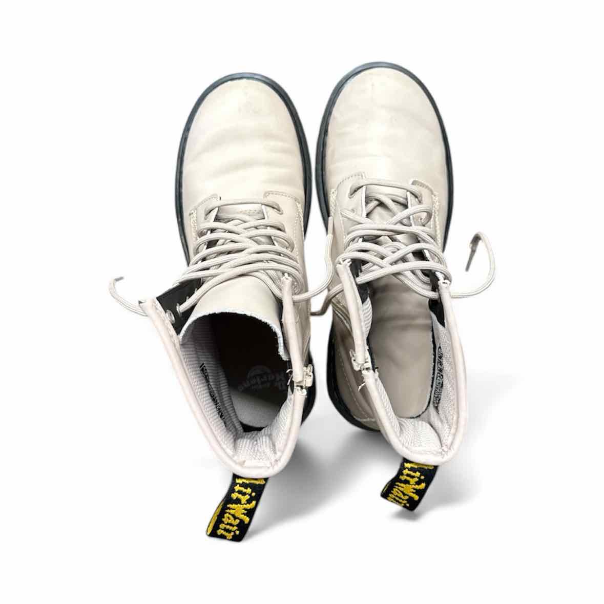 A Brand Beige Youth Shoe Size 5 (Youth) FashionBoots