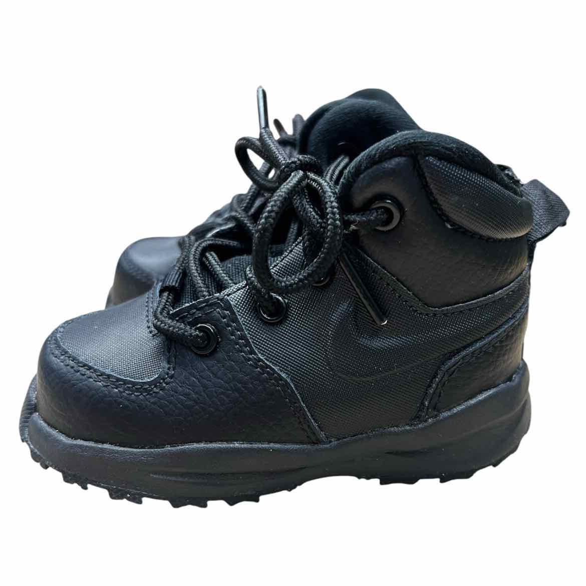 Nike (B) Black Toddler Shoe Size 5 (Toddler) Boy's FashionBoots