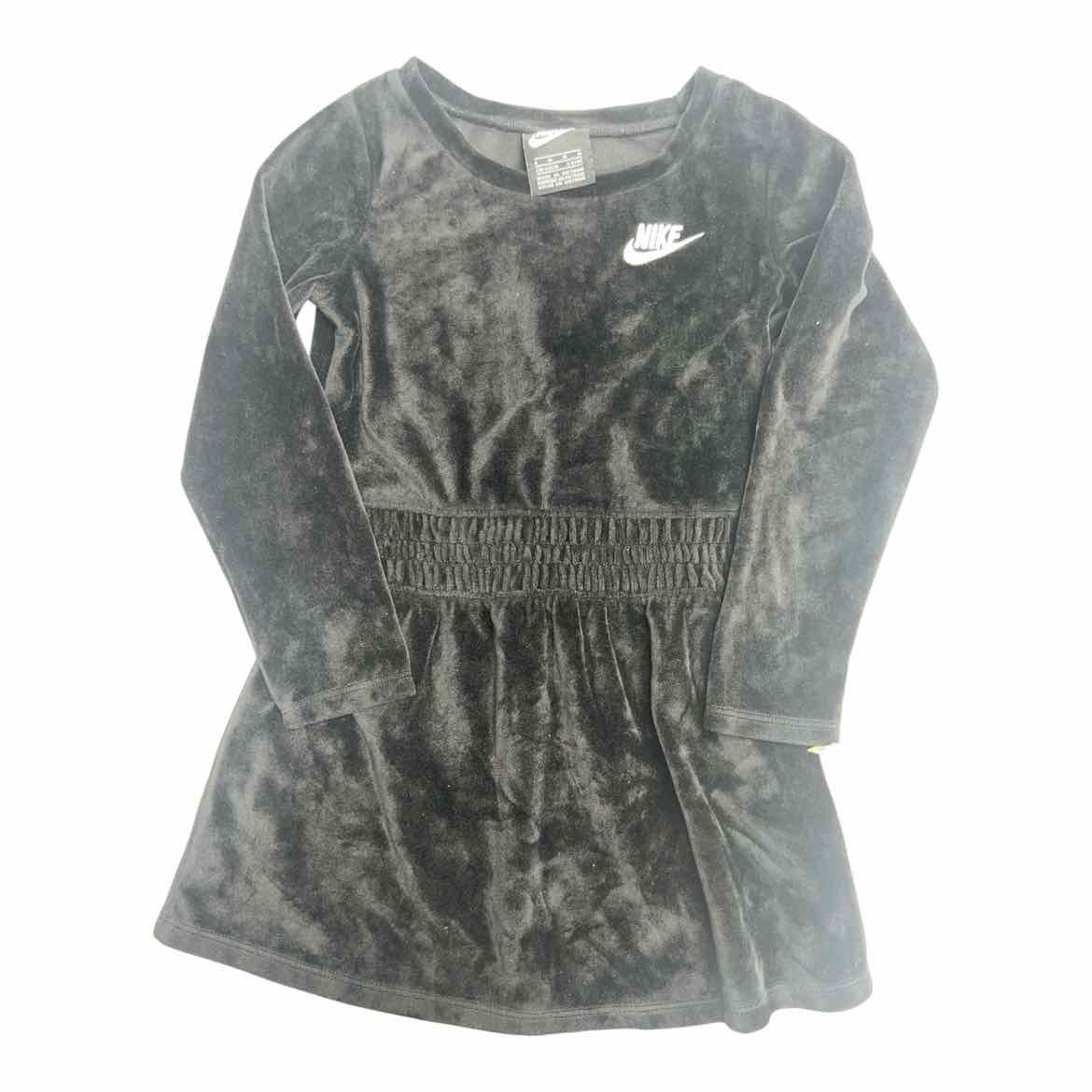 Nike (B) Black Youth Size 6 Girl's CasualDress