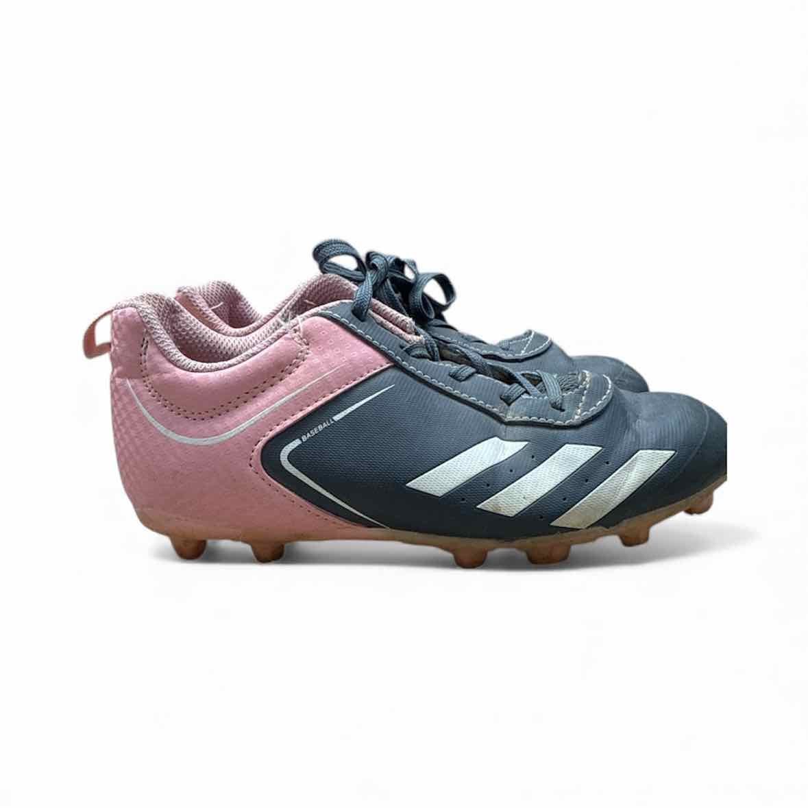 Adidas (B) Grey Youth Shoe Size 1.5 (Youth) Cleats