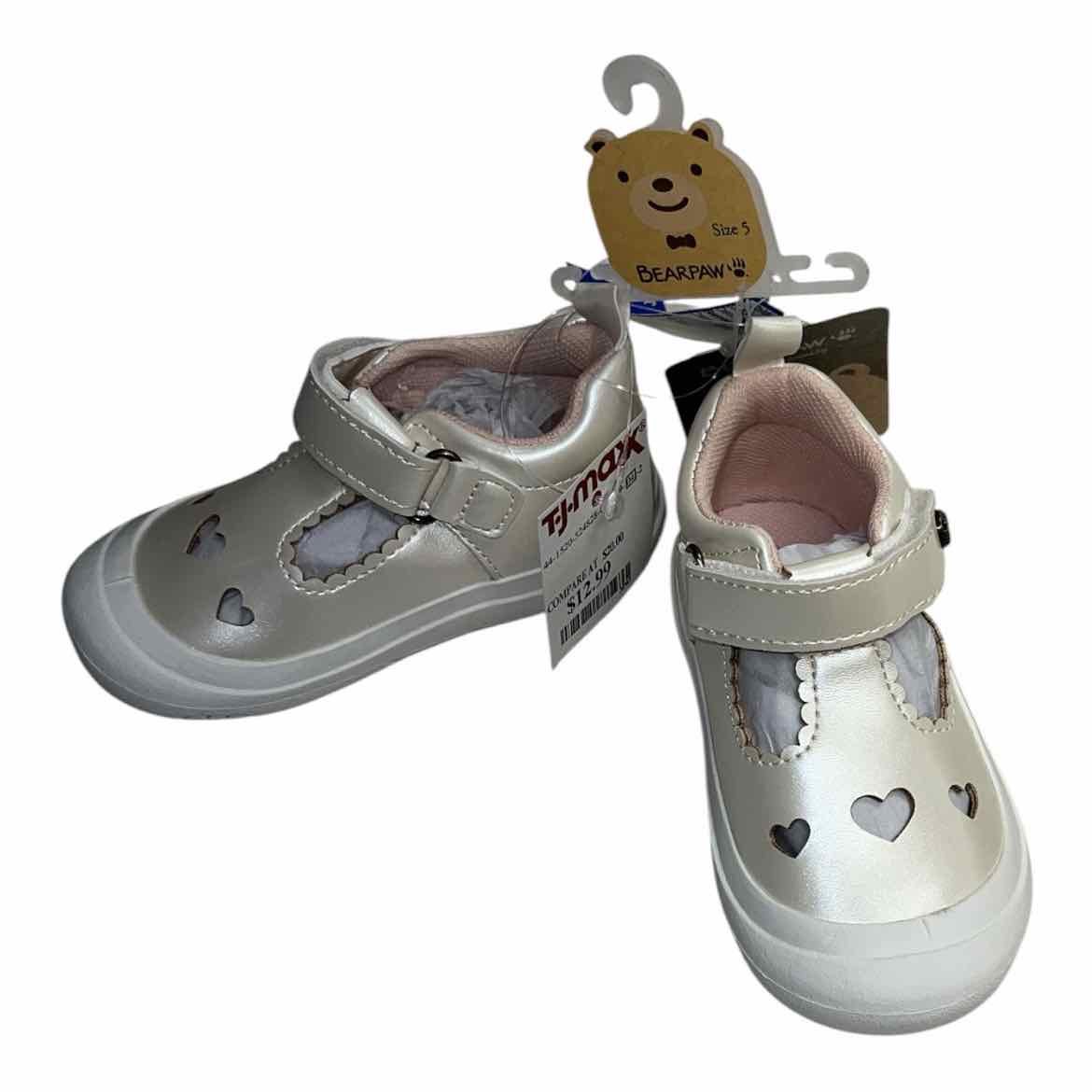 Bearpaw (AA) Cream Toddler Shoe Size 5 (Toddler) Girl's Casual Shoes