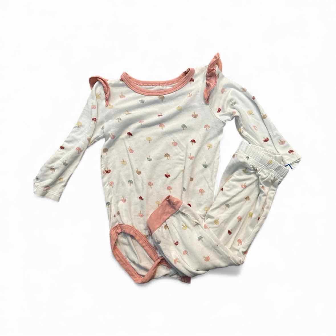 Milkberry (B) White Infant Size 6-9 MO 2PC Casual