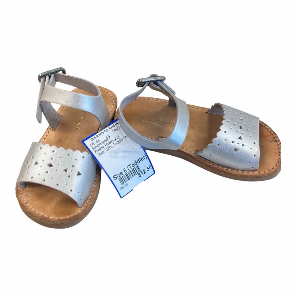 Freshly Picked (AA) Silver Toddler Shoe Size 6 (Toddler) Girl's SandalsBetter