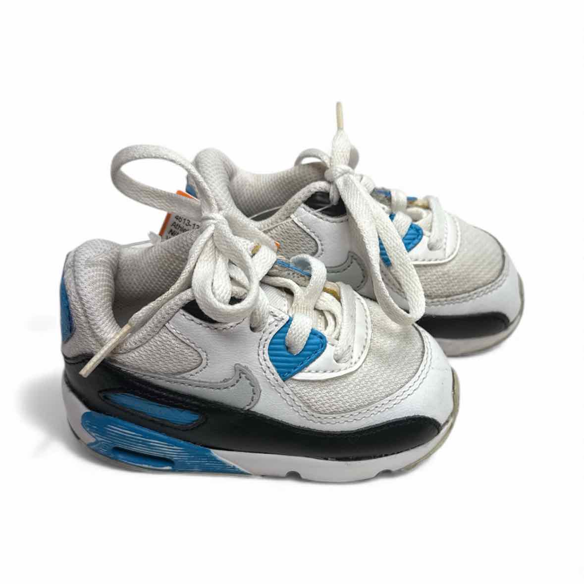 Nike (B) White Toddler Shoe Size 5 (Toddler) Boy's Athletic Shoes