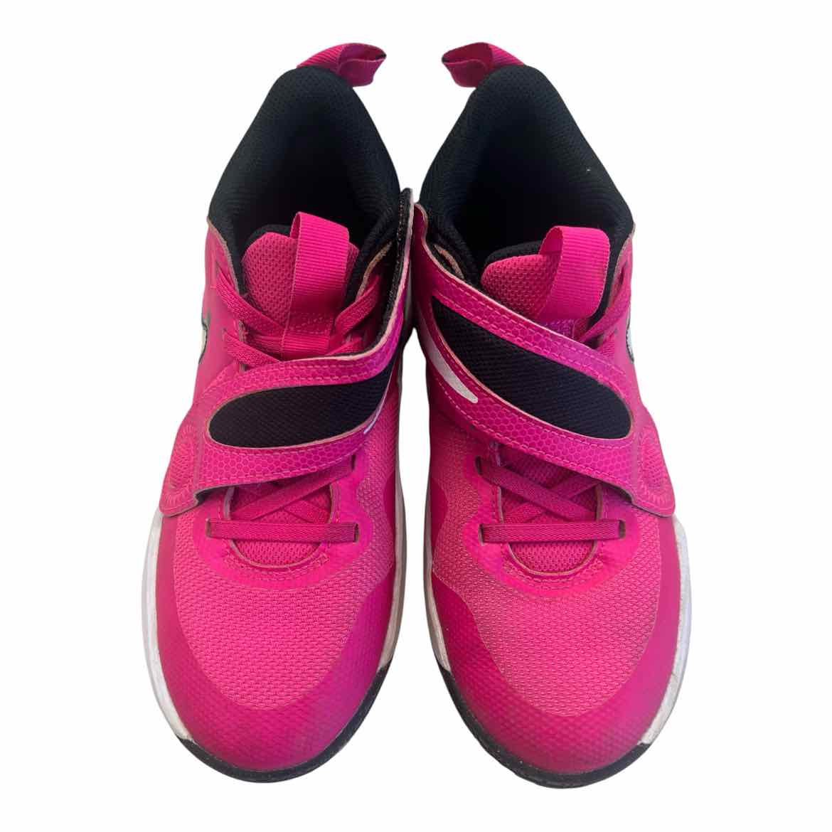 Nike (B) Pink Youth Shoe Size 4 (Youth) Girl's Athletic Shoes