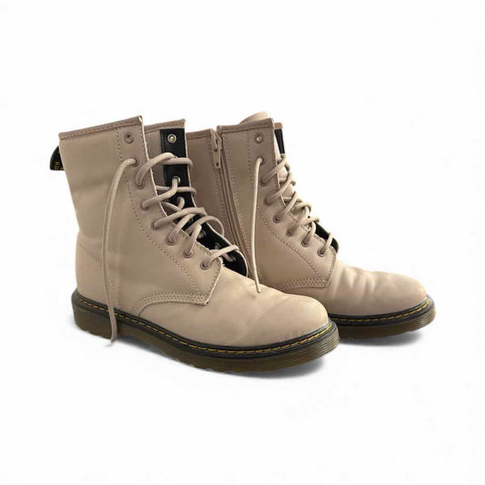 A Brand Beige Youth Shoe Size 5 (Youth) FashionBoots