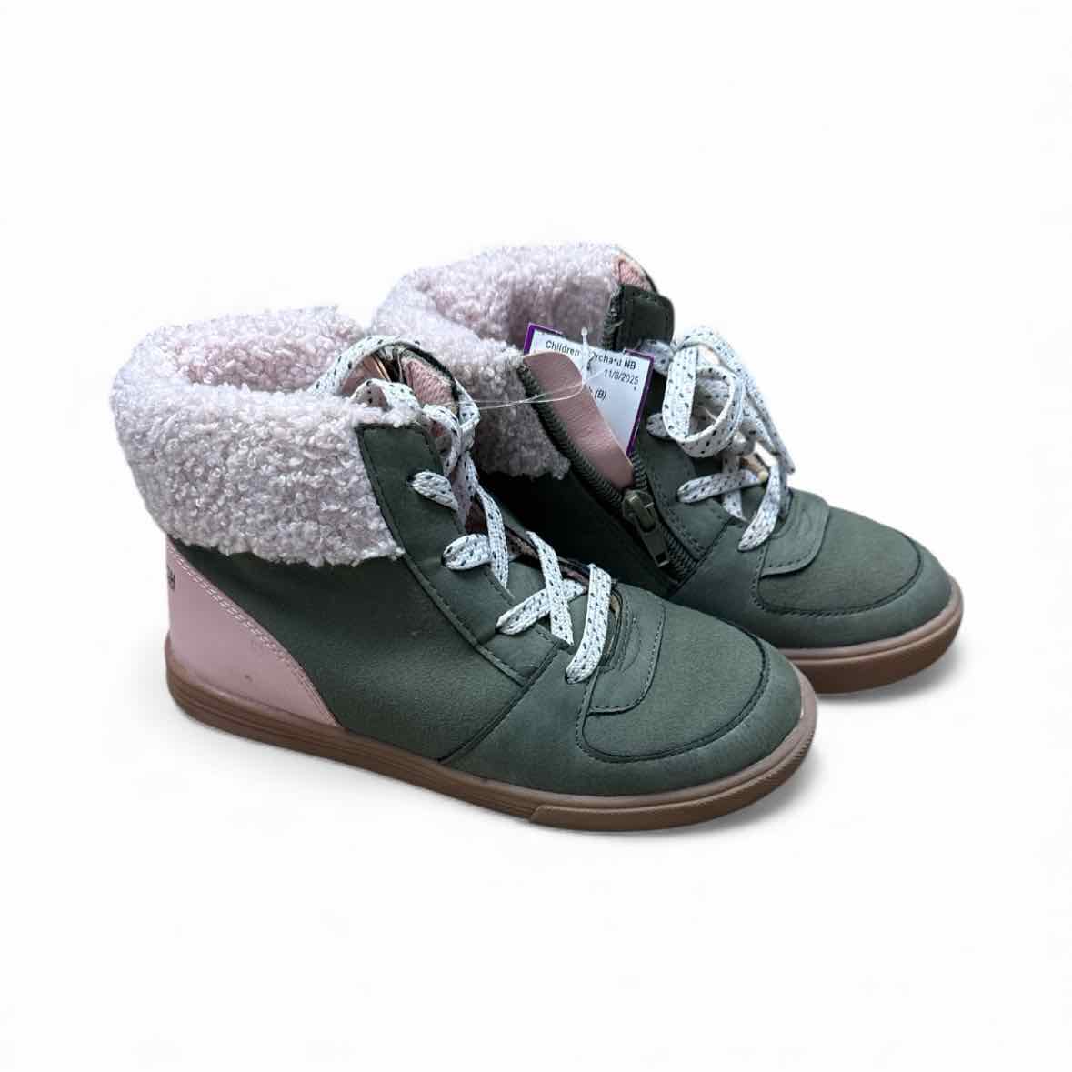 OshKosh BGosh (B) Green Youth Shoe Size 1 (Youth) FashionBoots