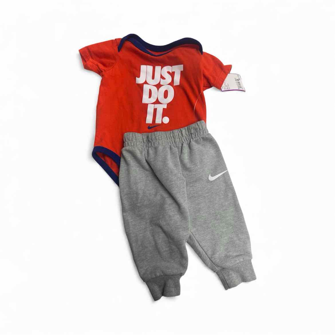 Nike (B) Red Infant Size 0-3 MO 2PC Casual