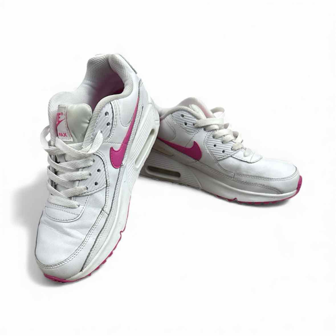 Nike (B) Pink Youth Shoe Size 5.5 (Youth) Casual Shoes