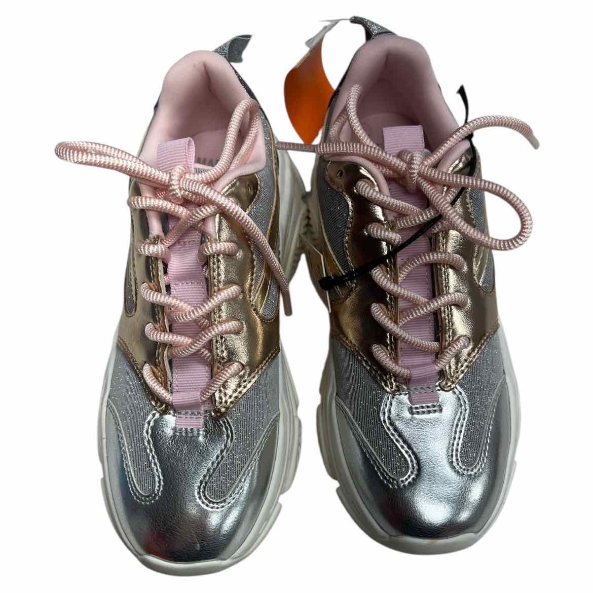 D Brand Silver Youth Shoe Size 4 (Youth) Girl's FashionBoots