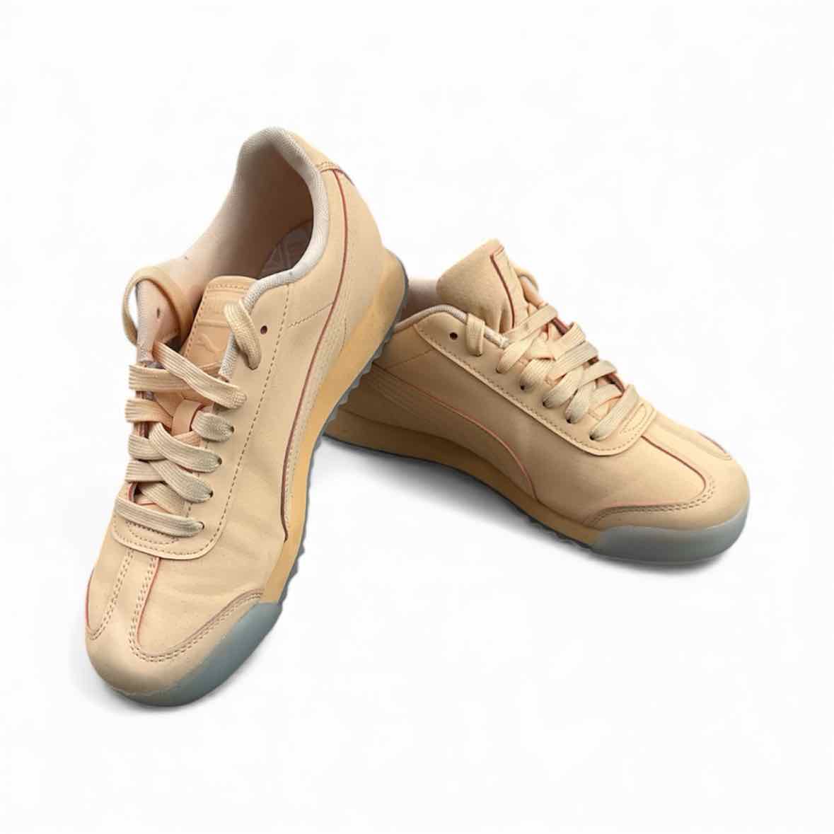 Puma (C) Peach Youth Shoe Size 5.5 (Youth) Casual Shoes