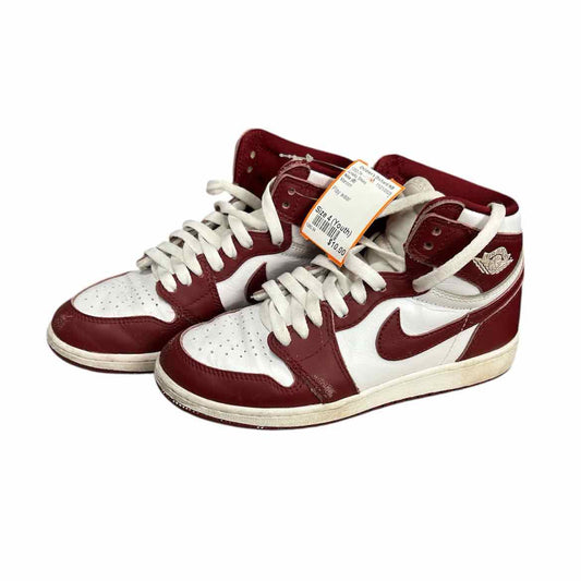 Nike (B) Maroon Youth Shoe Size 4 (Youth) Athletic Shoes
