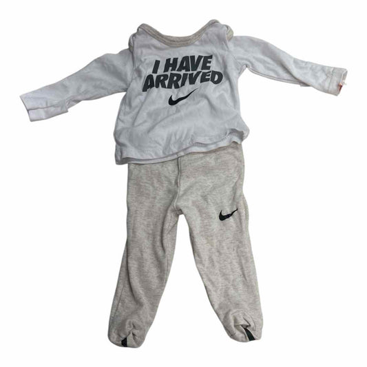 Nike (B) Cream Infant Size NB Boy's 2PC Casual