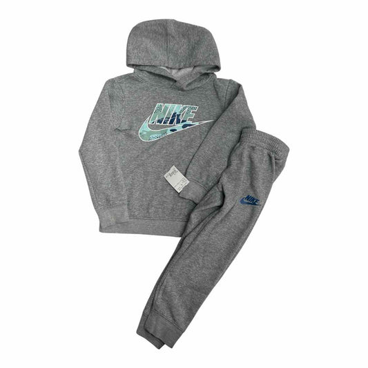 Nike (B) Grey Toddler Size 5 Boy's 2PCCasual