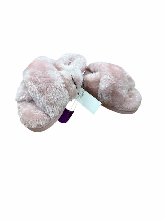 Gap (B) Pink Youth Shoe Size 6 (Youth) Slippers