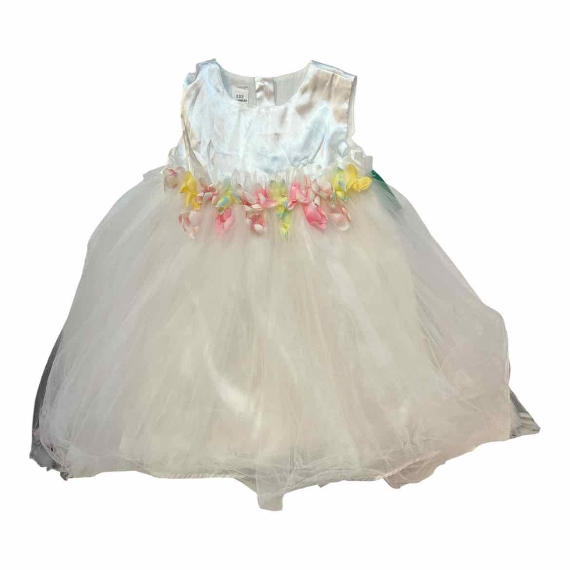 D Brand White Infant Size 18-24 MO Girl's CasualDress