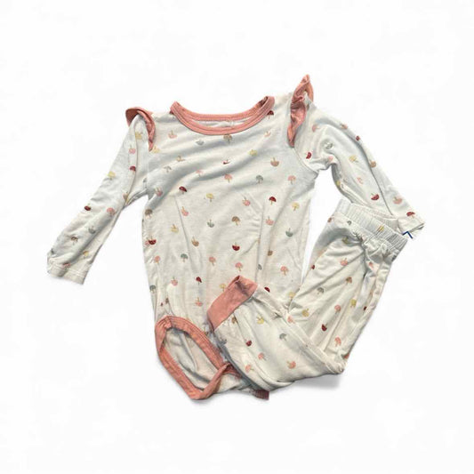 Milkberry (B) White Infant Size 6-9 MO 2PC Casual