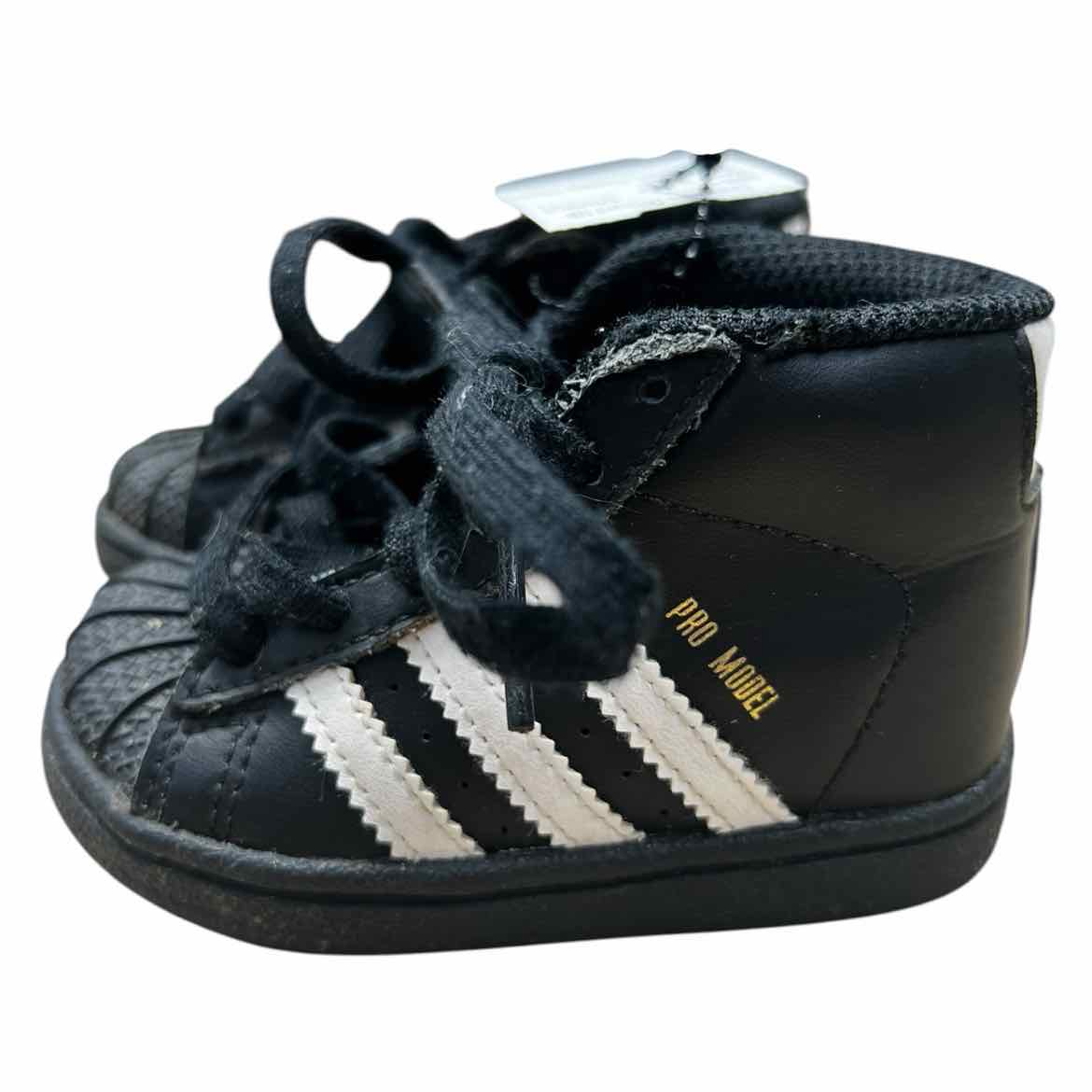 Adidas (B) Black Toddler Shoe Size 4 (Toddler) Boy's Casual Shoes