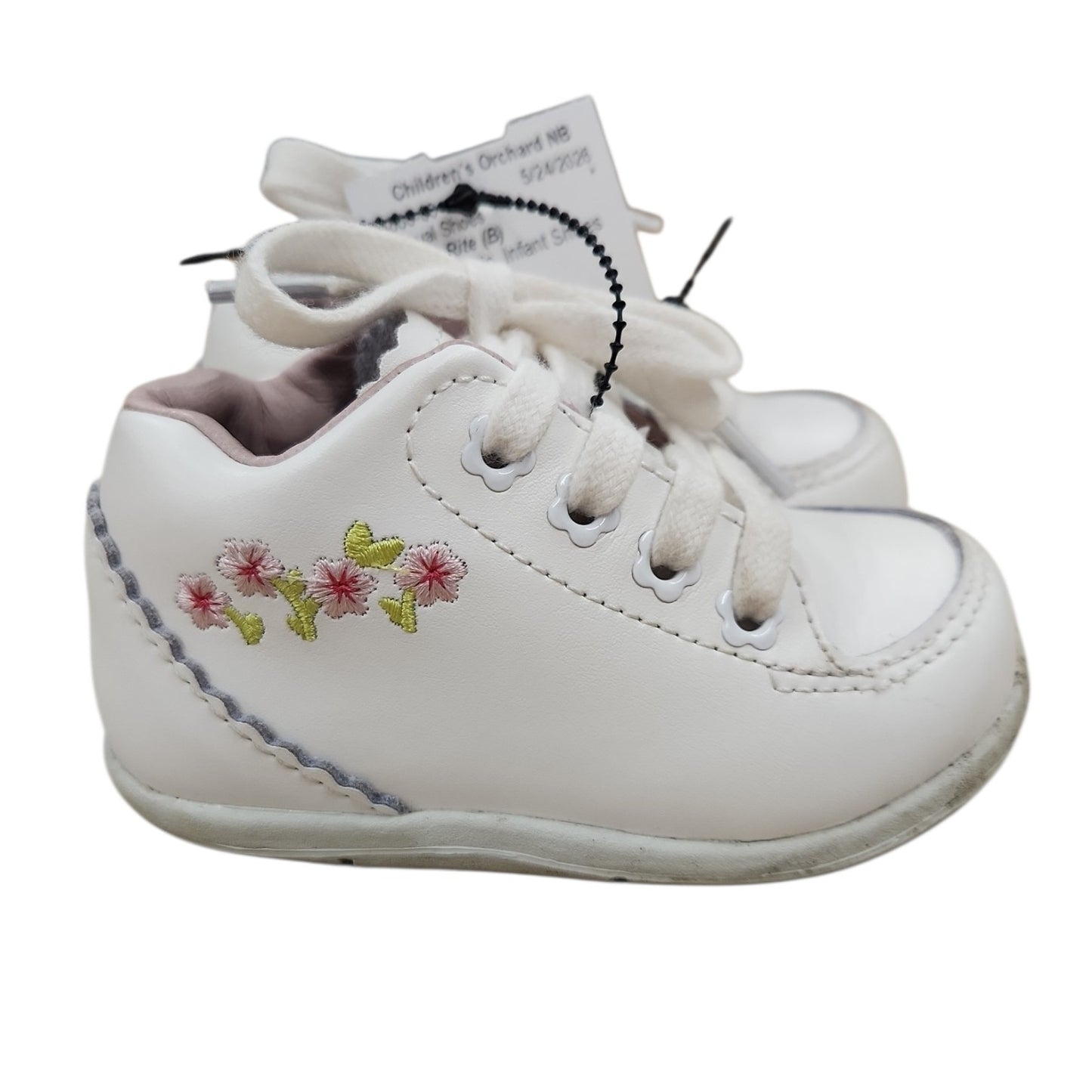 Stride Rite (B) White Infant Shoe Size 4.5 (Infant) Girl's Casual Shoes