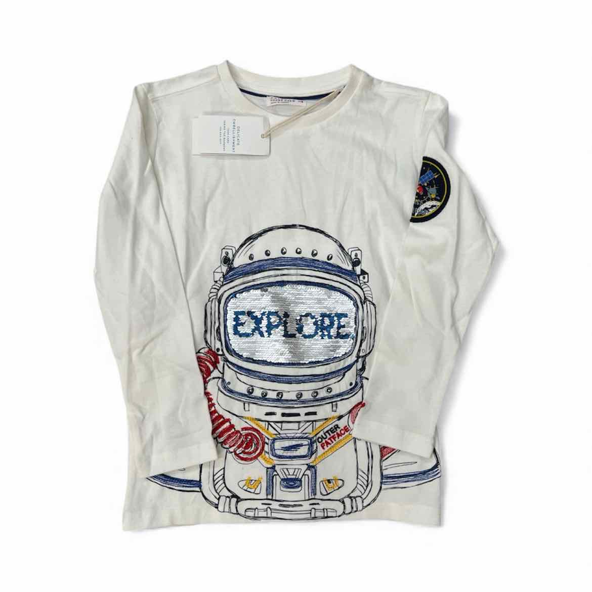 B Brand White Youth Size 7-8 LSTop