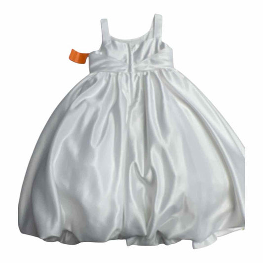 A Brand White Toddler Size 5 Girl's PartyDress