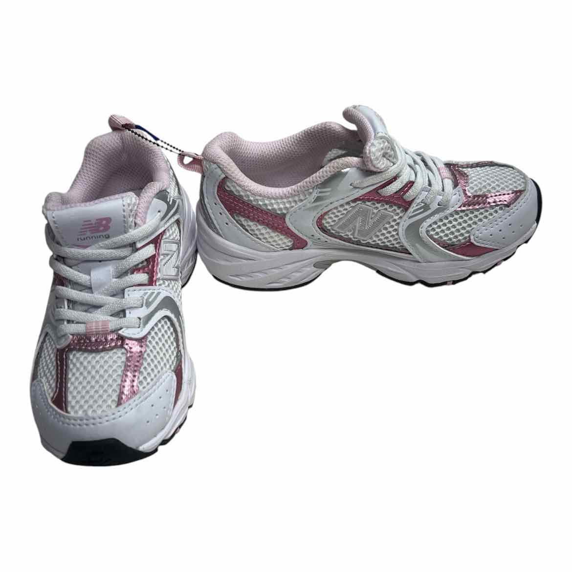 New Balance (B) White Youth Shoe Size 11 (Youth) Girl's Athletic Shoes